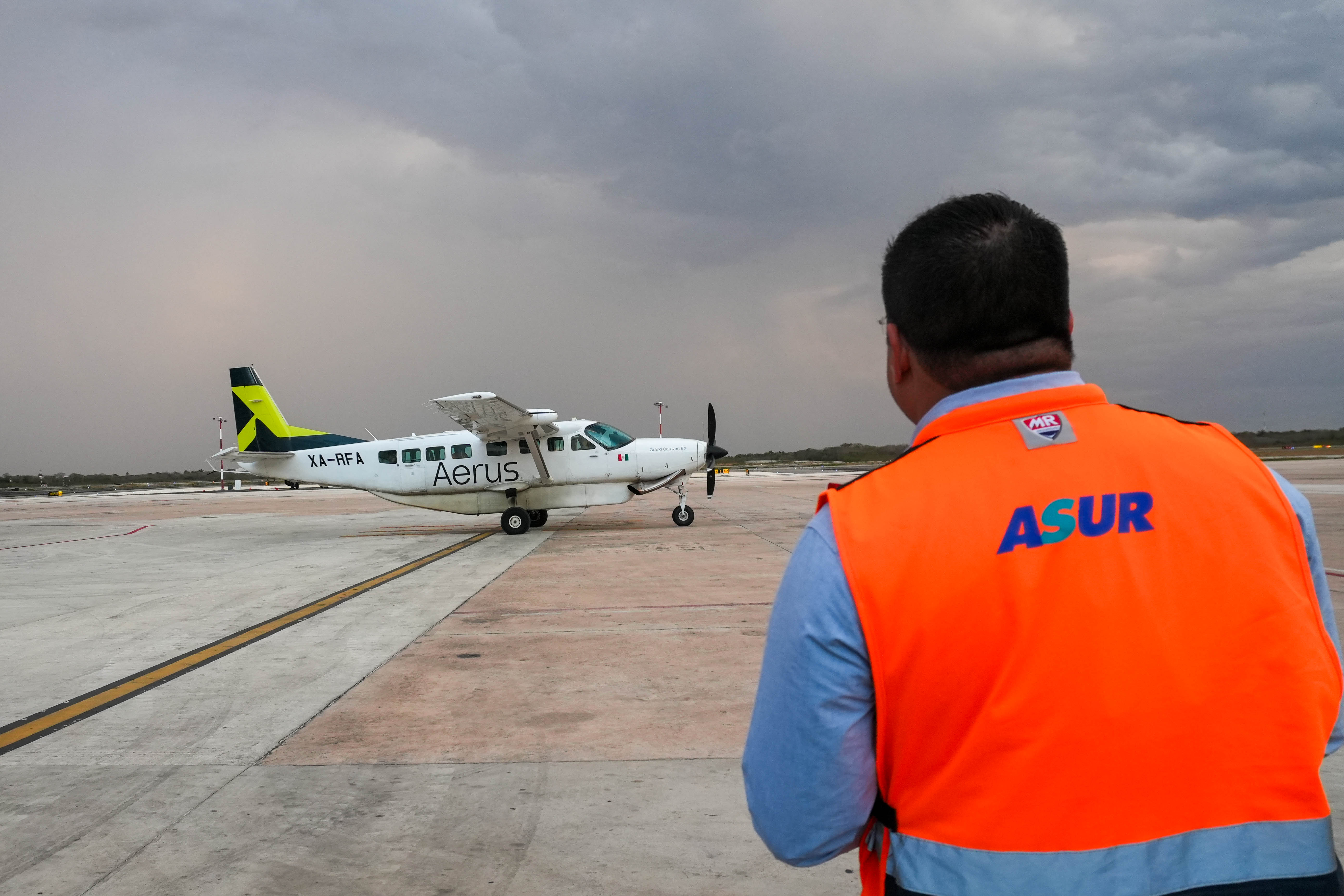 AERUS, RETOMA OPERACIONES CON VUELO VILLAHERMOSA - MÉRIDA