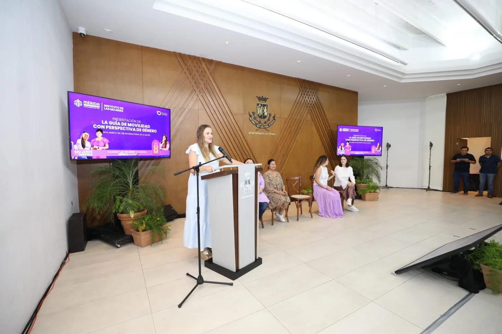 TODAS LAS DECISIONES PÚBLICAS DE MÉRIDA, TIENEN PERSPECTIVA DE GÉNERO