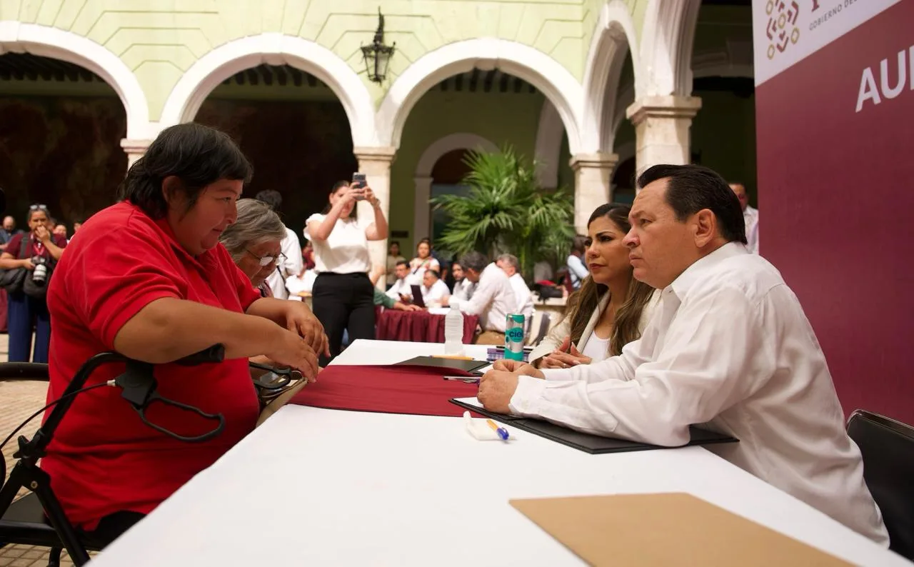 ATIENDEN DE FRENTE A LA CIUDADANÍA