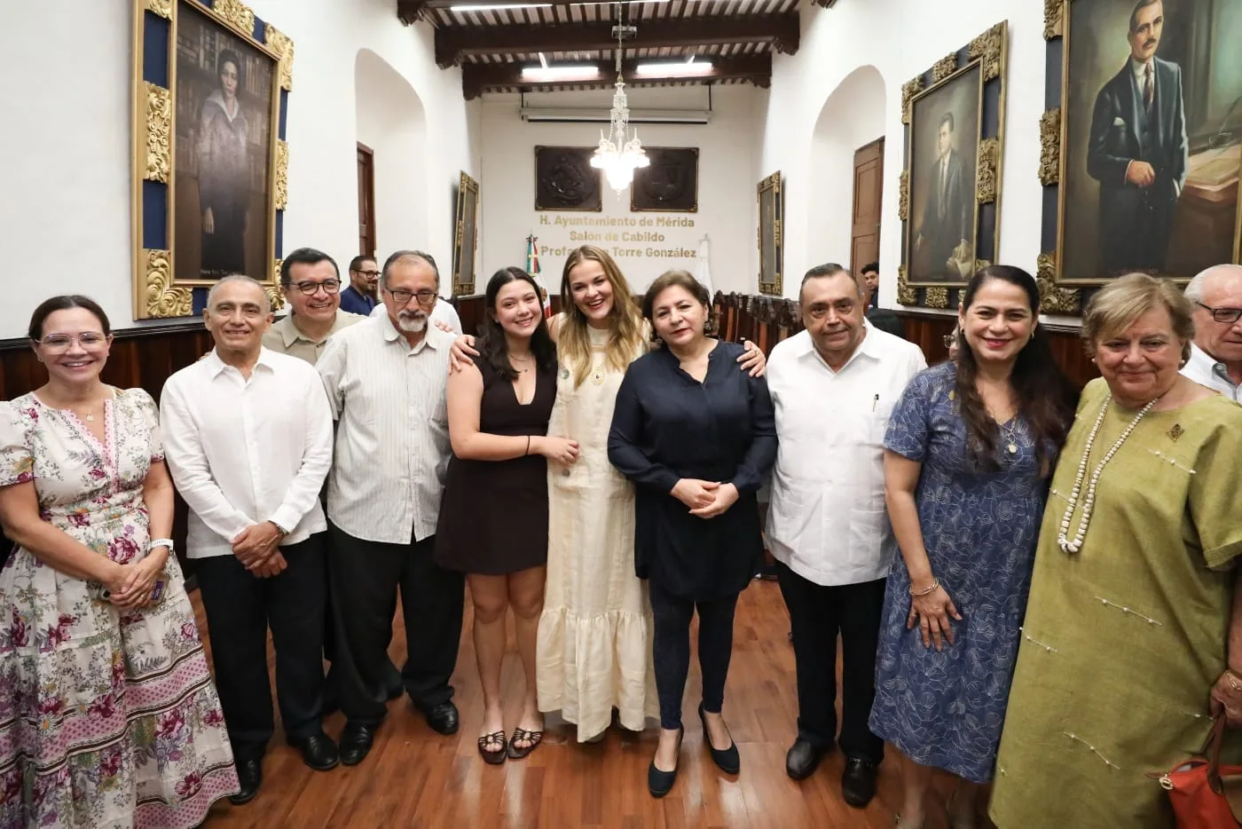PRIMERAS MUJERES CRONISTAS DE MÉRIDA