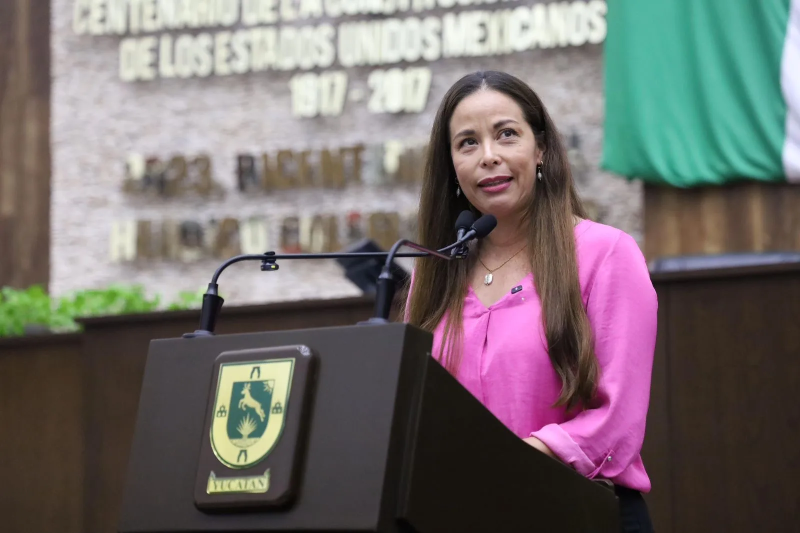 CUIDAR MEDIO AMBIENTE ES CUIDAR A LA GENTE