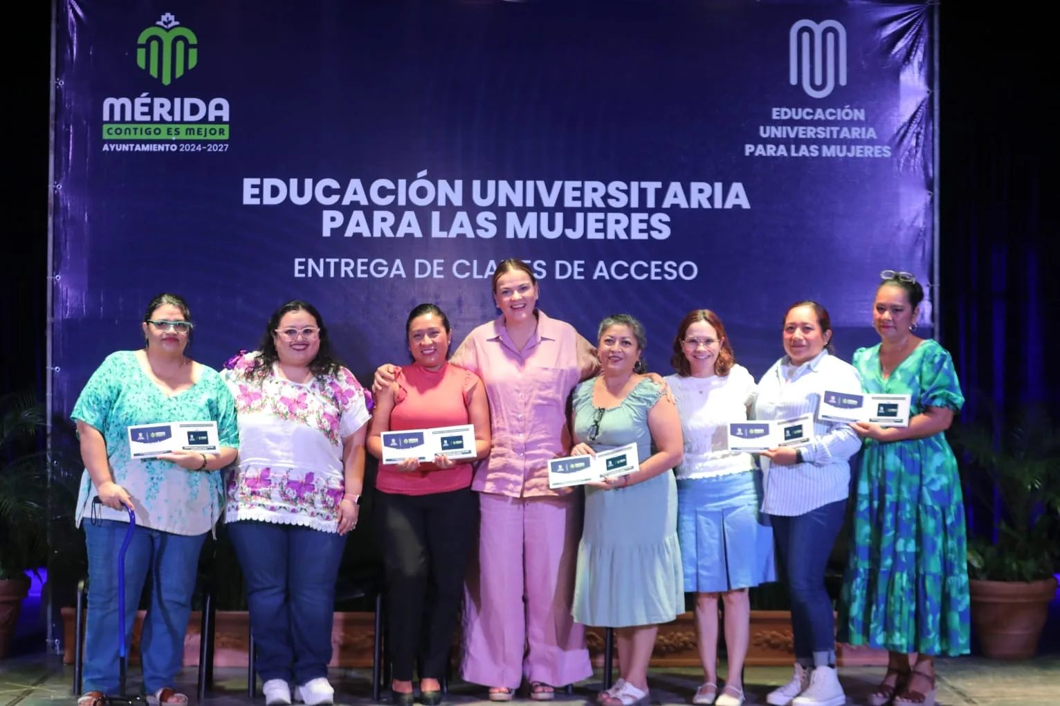 MERIDANAS INICIAN CARRERA CON EDUCACIÓN UNIVERSITARIA