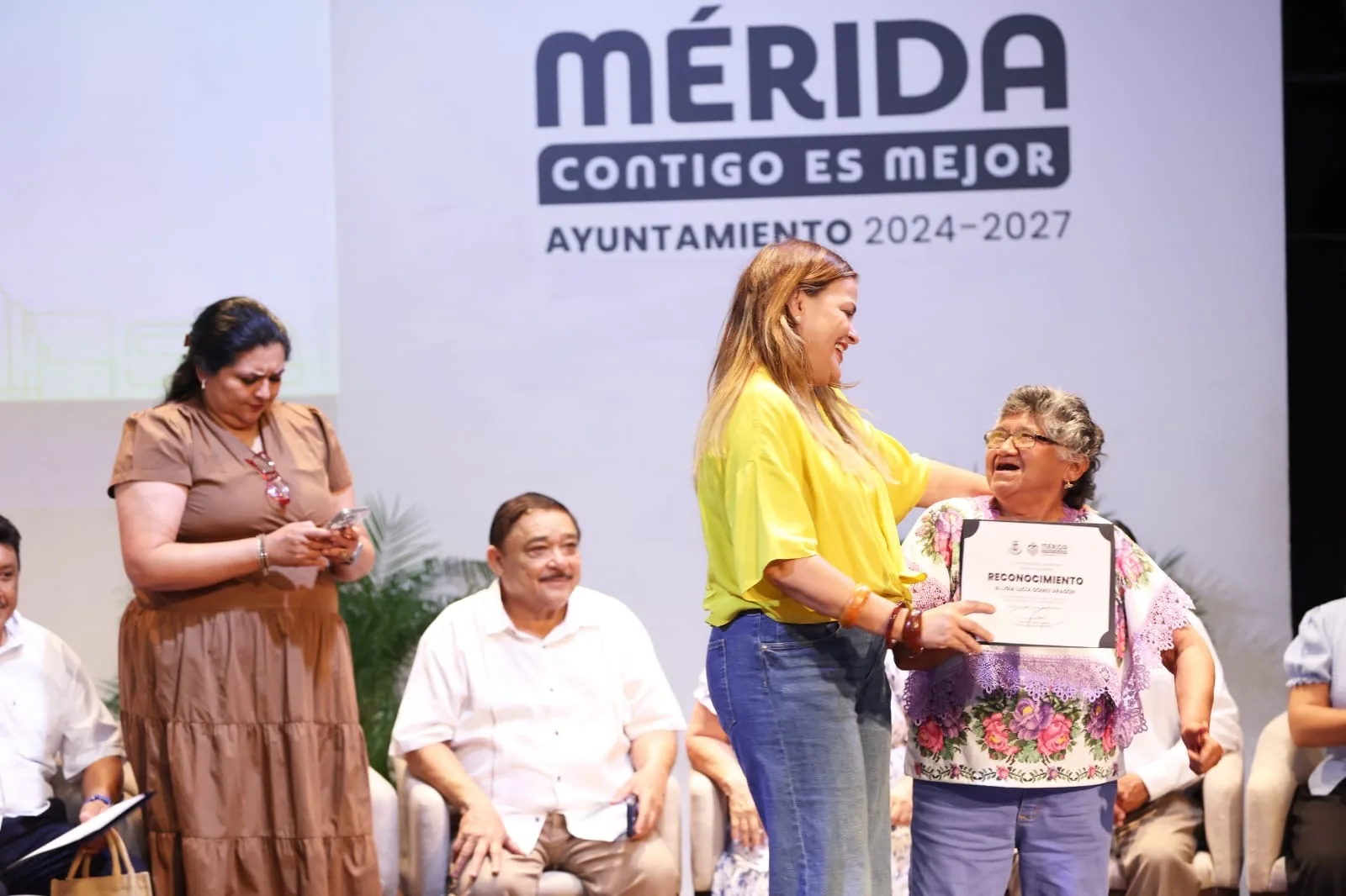 LEGADO QUE PERMANECE, SE HONRA A QUIENES DEDICARON SU VIDA AL SERVICIO PÚBLICO DE MÉRIDA