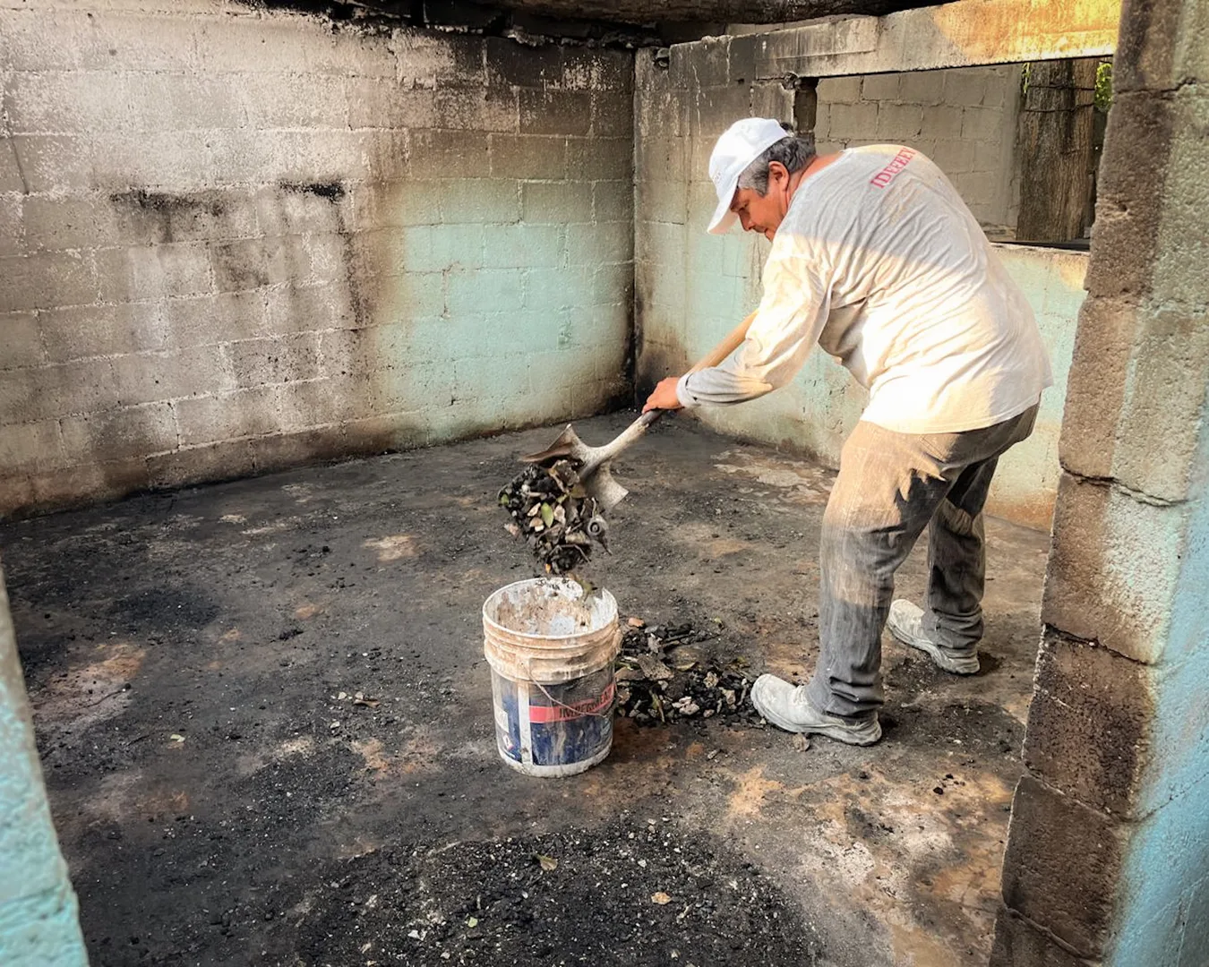 ATIENDEN FAMILIA AFECTADA POR INCENDIO 