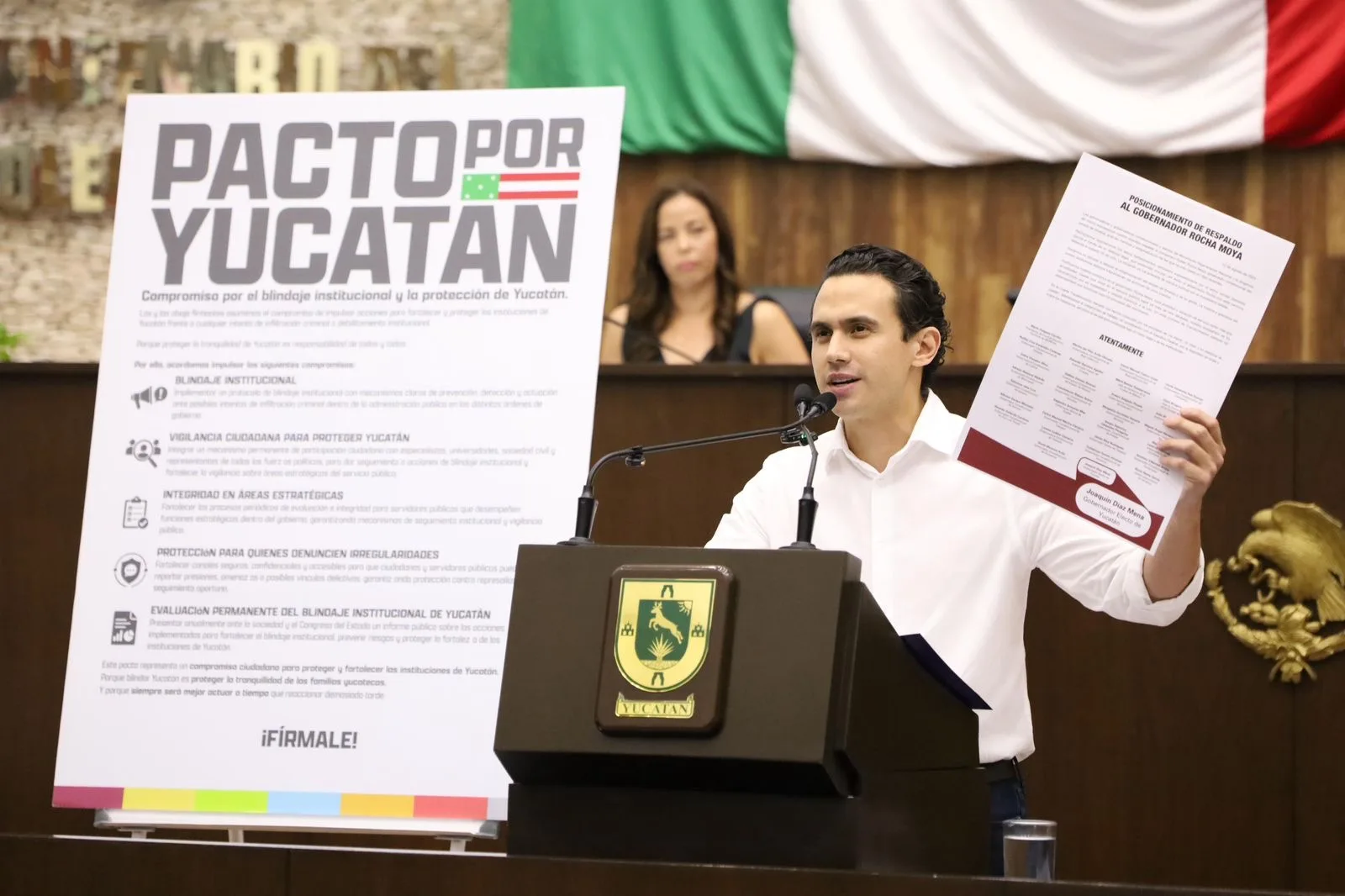 CUESTIONAN RESPALDO A ROCHA MOYA Y PIDEN PACTO POR YUCATÁN