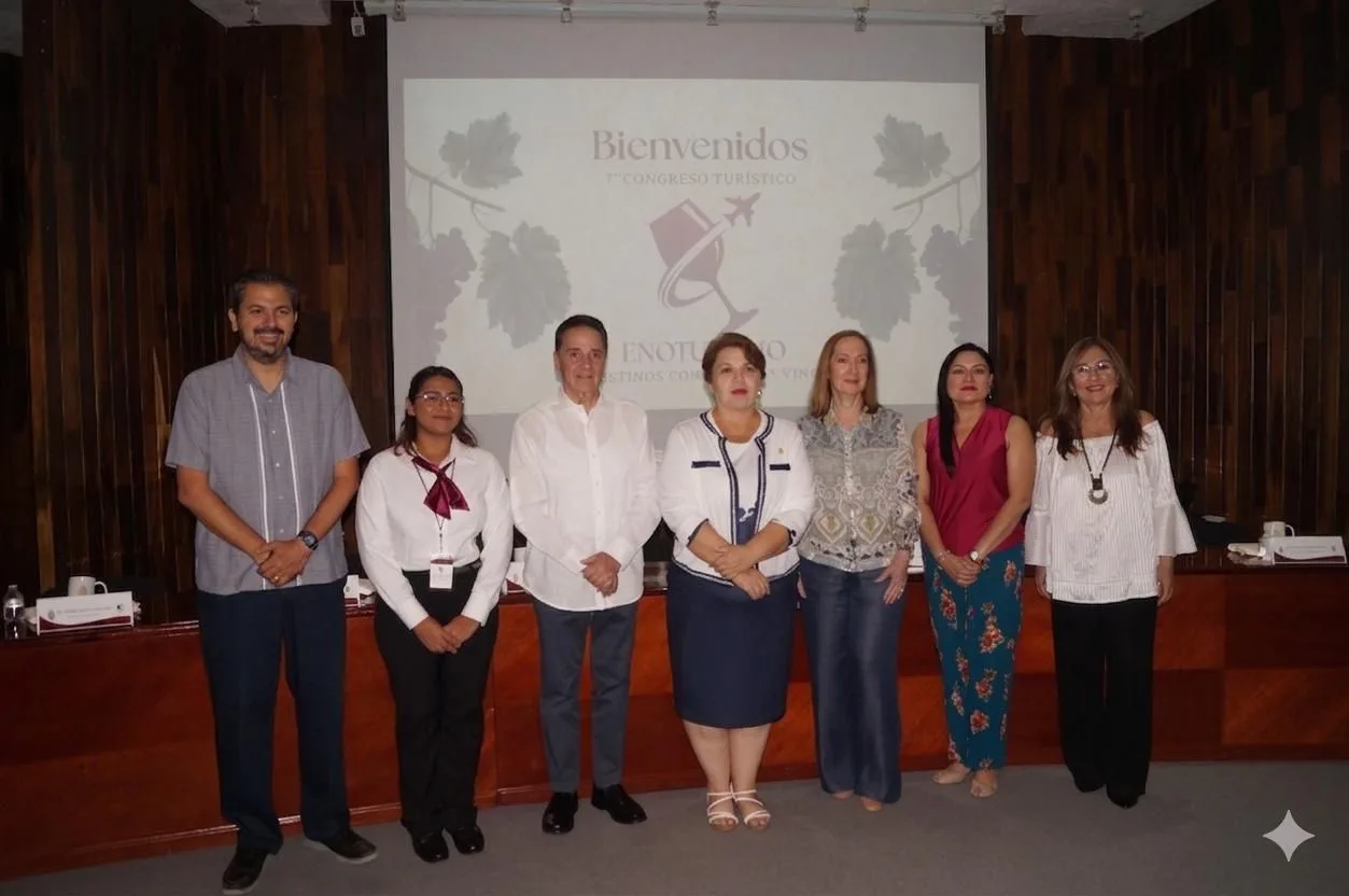 MÉRIDA PARTICIPA EN CONGRESO TURÍSTICO