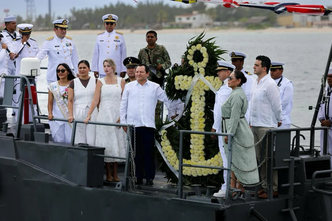 CEREMONIA DEL DÍA DE LA MARINA