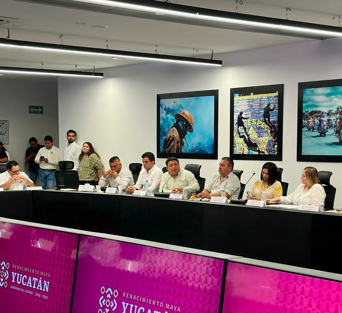 ALCALDE DE KANASÍN EN EL COMITÉ DE EMERGENCIAS DE YUCATÁN