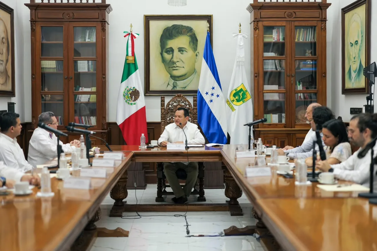 ESTRECHAN YUCATÁN Y HONDURAS RELACIONES DE COOPERACIÓN