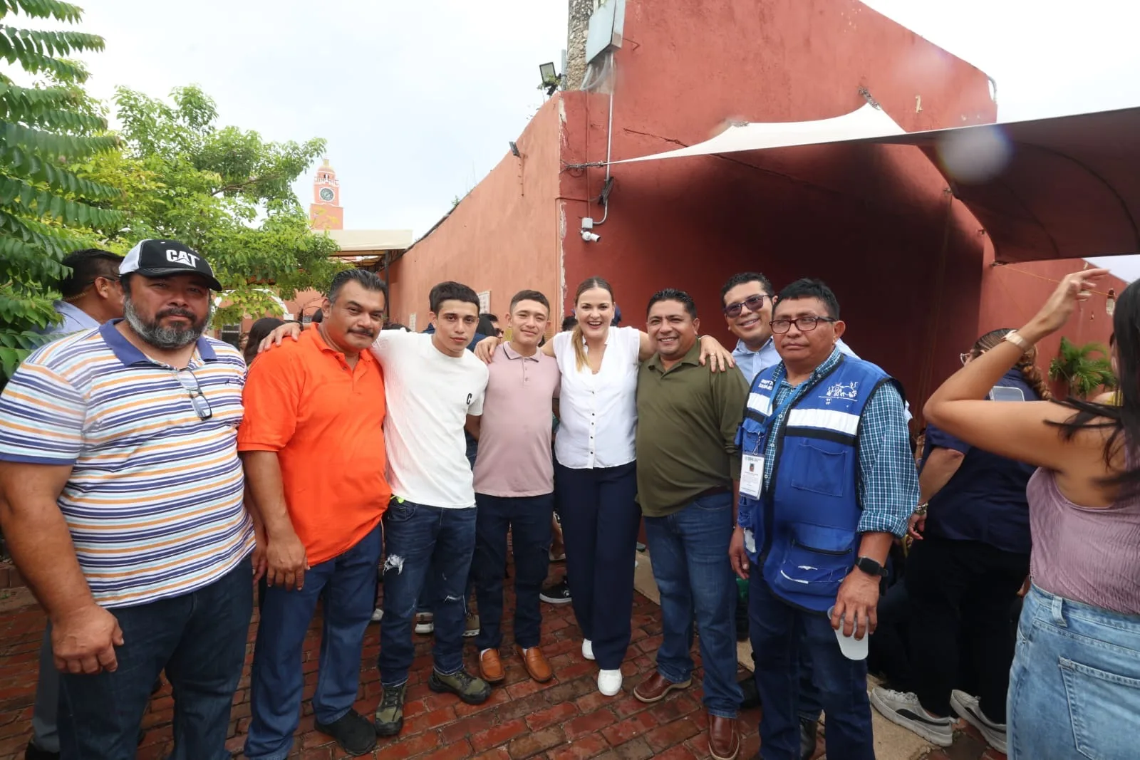 RECONOCEN A CUADRILLAS DE MÉRIDA QUE ATENDIERON INUNDACIONES