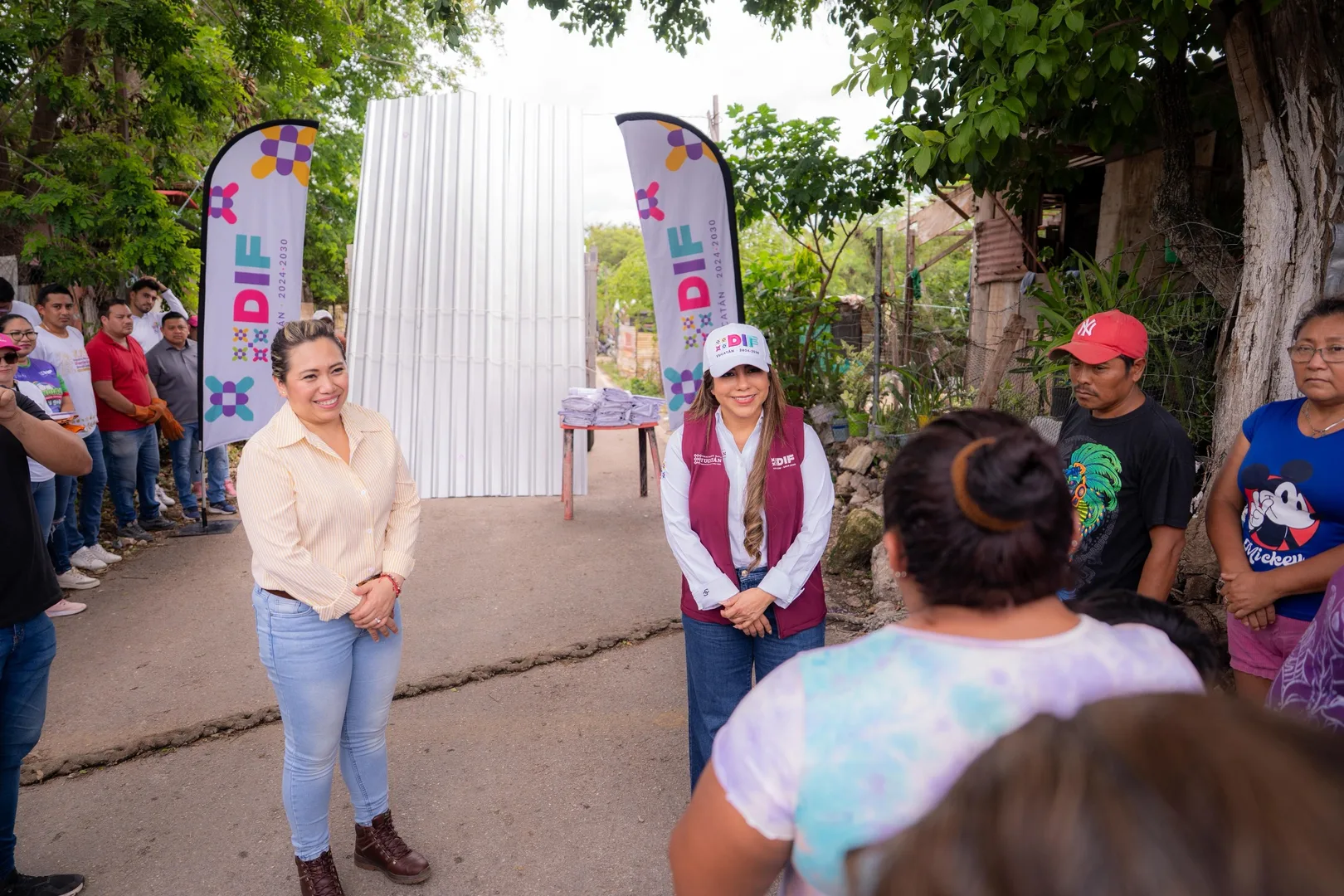 REFUERZAN APOYO EN PUEBLO UNIDO