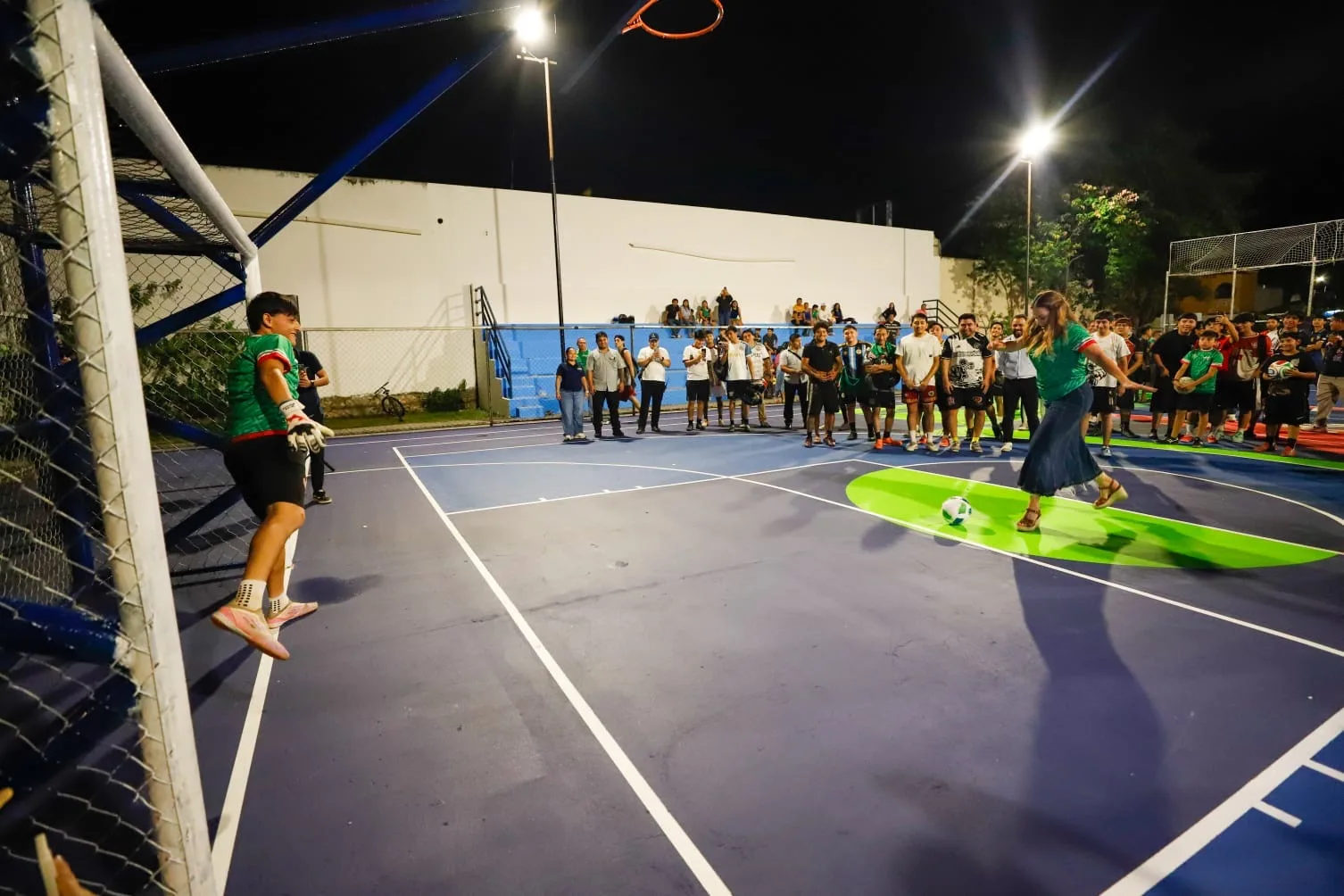 ENTREGAN CANCHAS COMO PARTE DE MÉRIDA ENCHULA