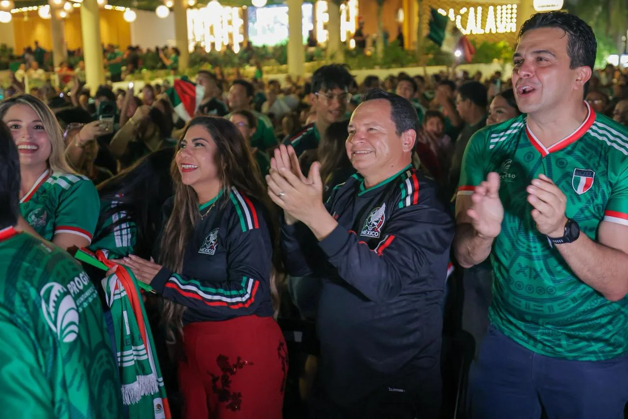 MILES EN LAS ZONAS FANS DE YUCATÁN