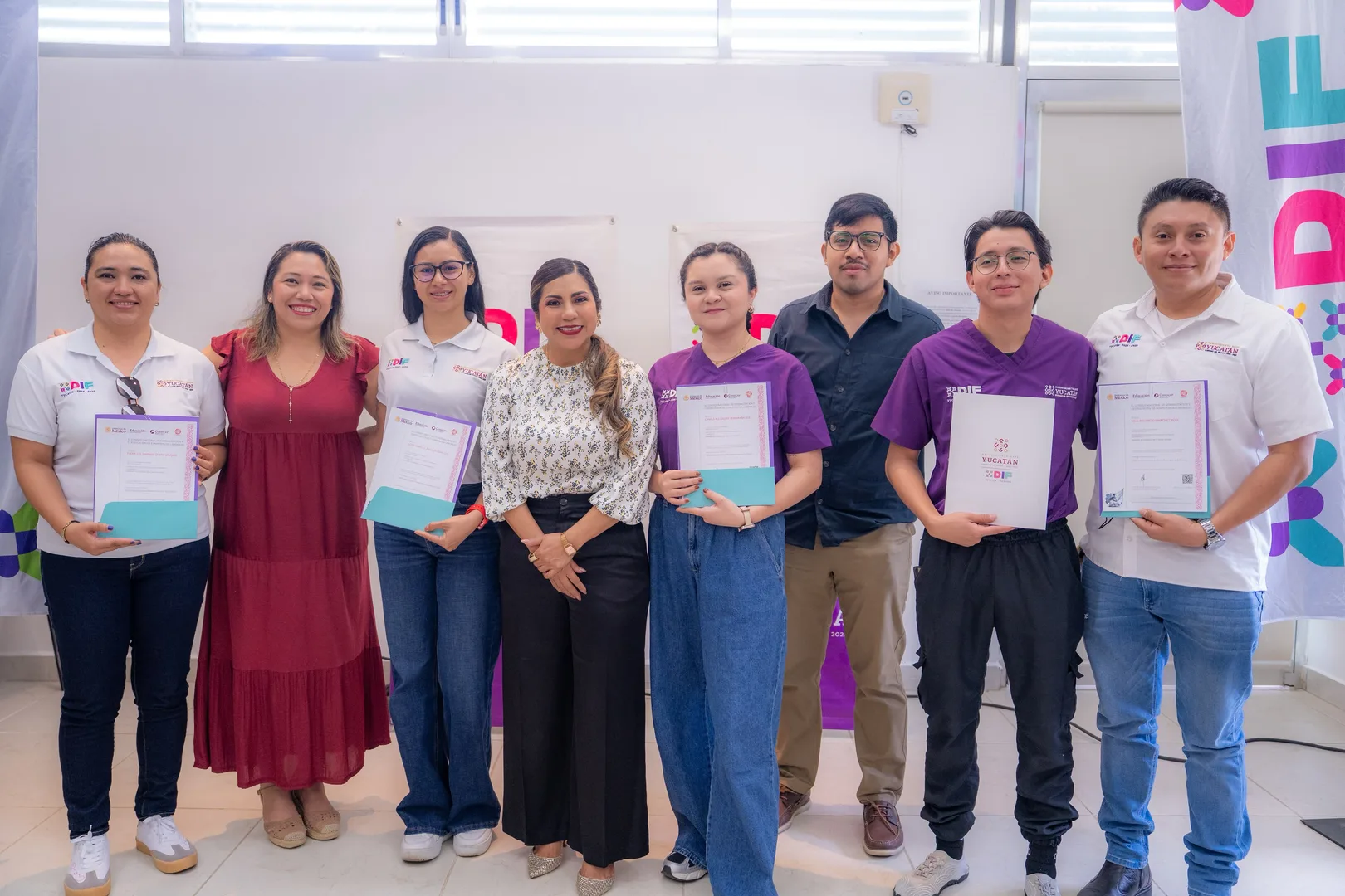PROFESIONALIZAN SERVICIO P{UBLICO CON CERTIRICACIÓN DE COMPETENCIAS LABORALES