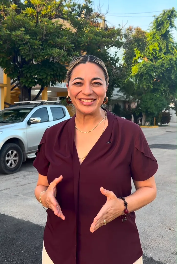 QUIERE CUMPLIRLE AL PUEBLO