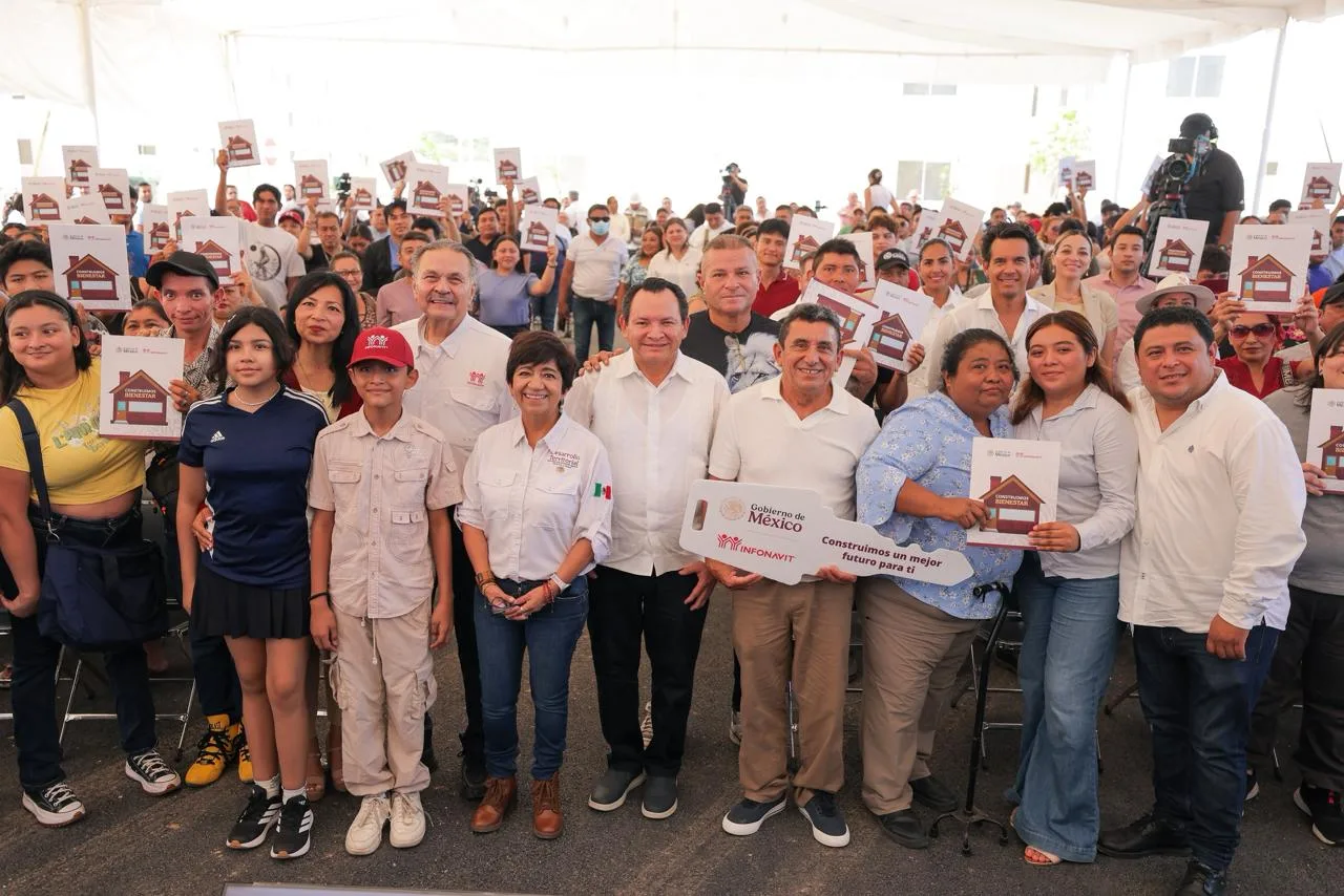 LLEVAN VIVIENDA A MILES DE FAMILIAS YUCATECAS