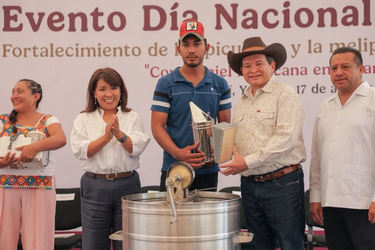 SUMA DE ESFUERZOS POR EL CAMPO Y LIDERAZGO APÍCOLA