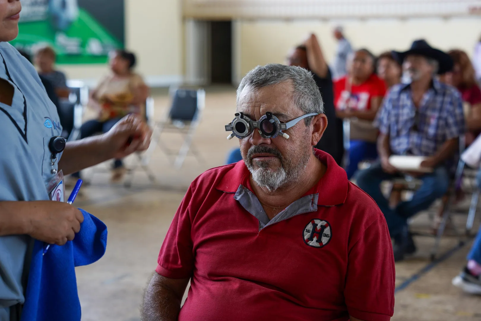 LENTES GRATIS PARA CIENTOS DE YUCATECOS