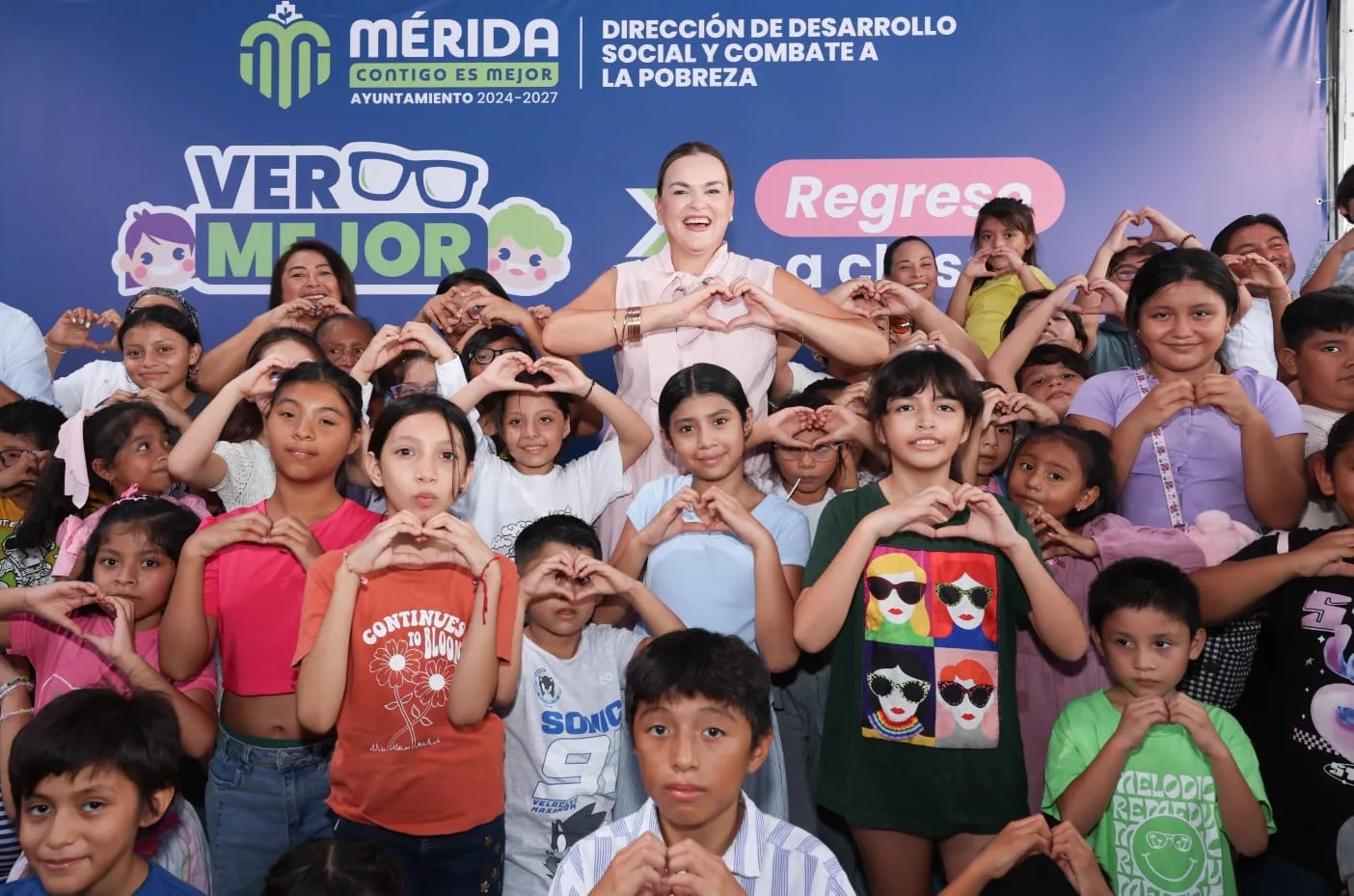 CIENTOS DE NIÑOS REGRESARÁN A CLASES VIENDO MEJOR