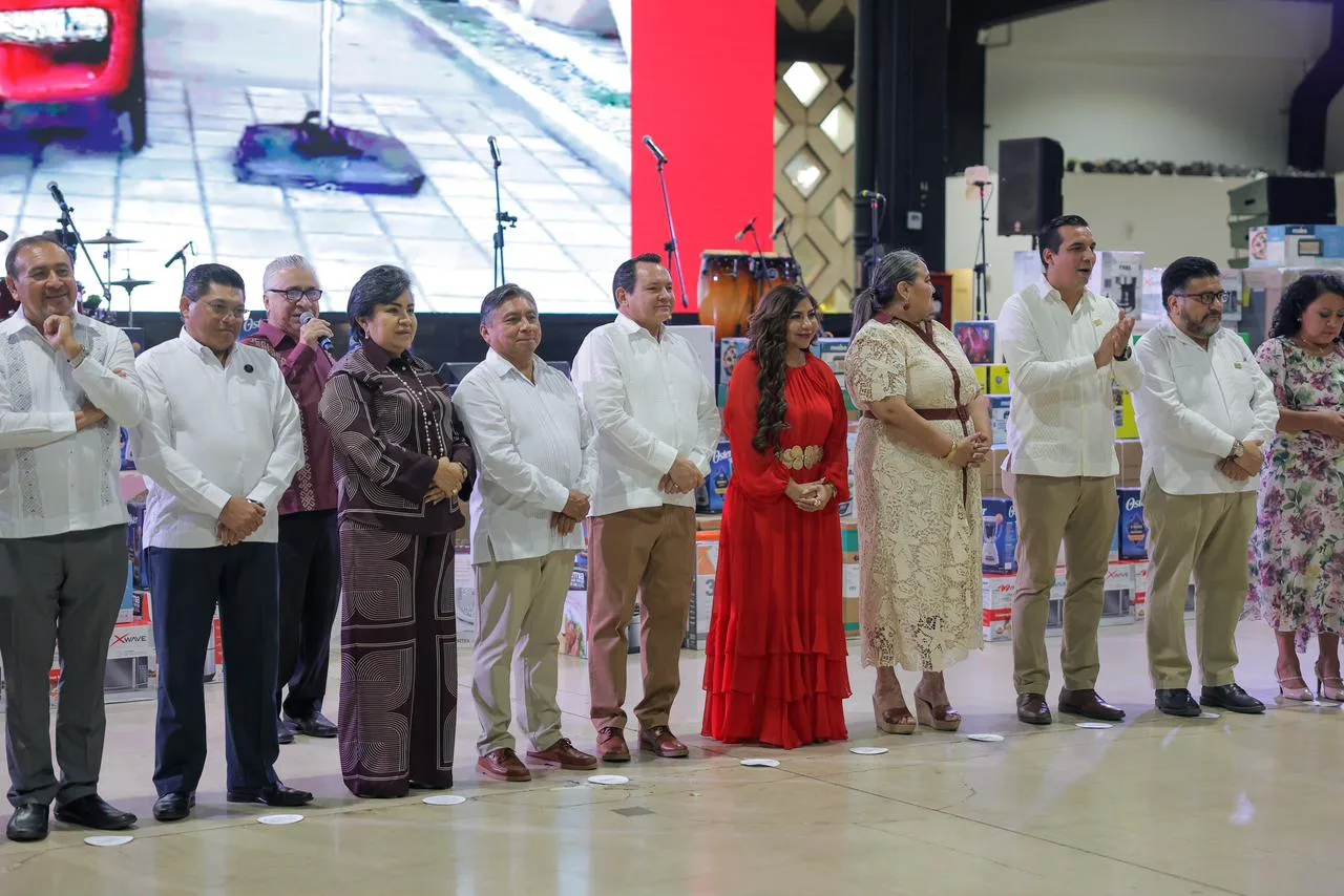RECONOCEN A TRABAJADORES DE APOYO DEL SECTOR EDUCATIVO