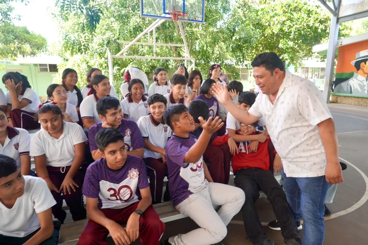 KANASÍN PRIVILEGIA LA EDUCACIÓN