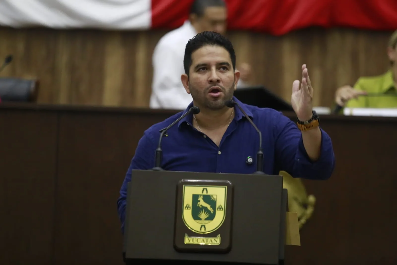 RECORTES DEL EJECUTIVO GOLPEAN A LA BASE TRABAJADORA