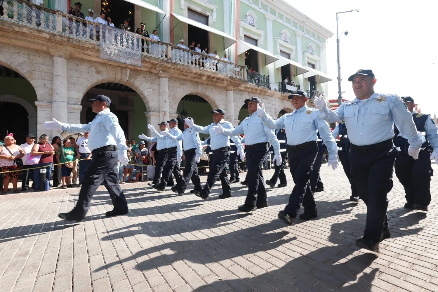 RECONOCEN A POLICÍAS DE MÉRIDA