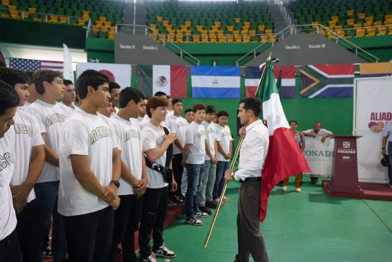 ABANDERAN SELECCIÓN QUE ESTARÁ EN EL MUNDIAL SUB 15 DE BEISBOL