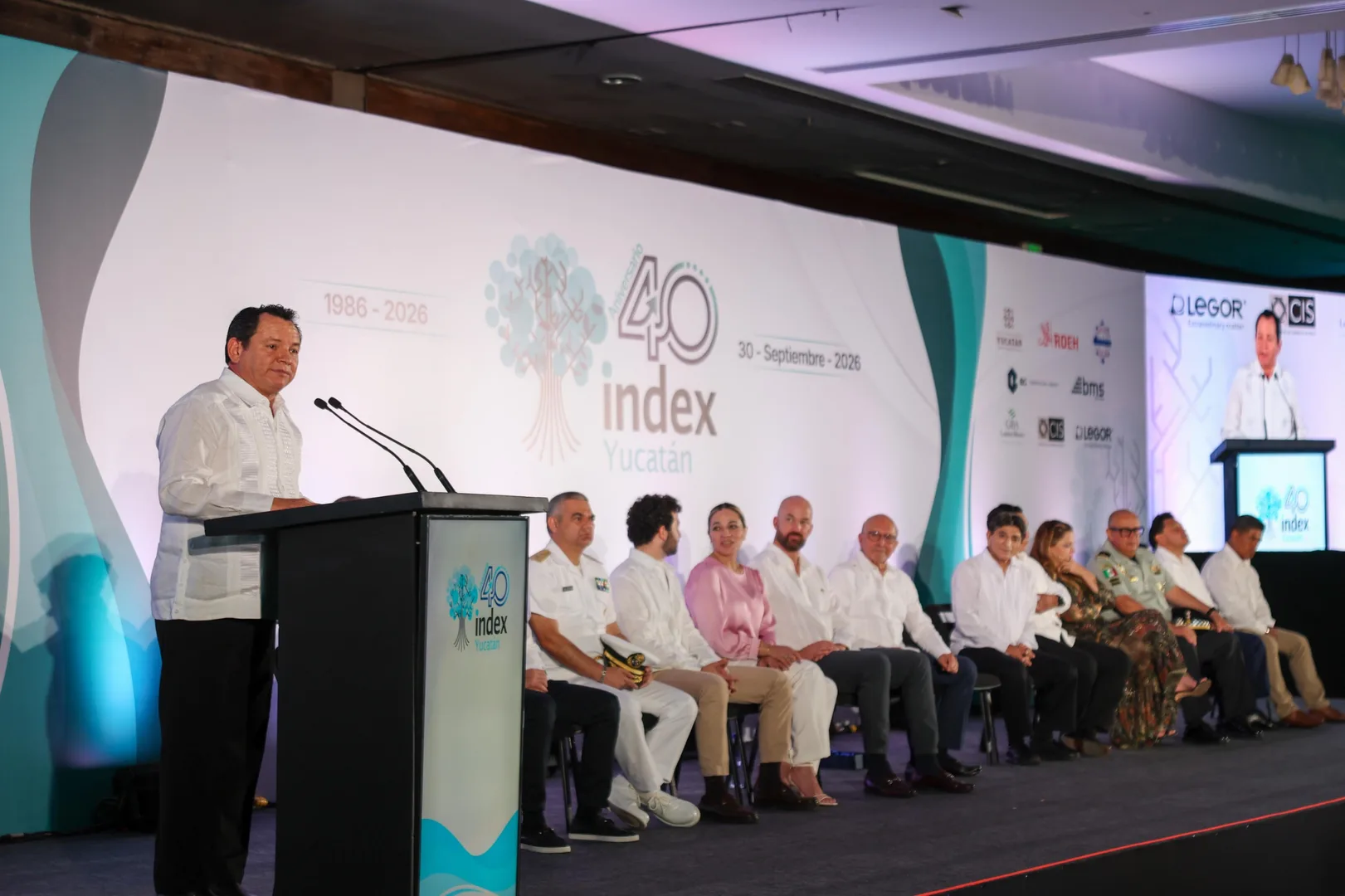 CONDICIONES PARA EL CRECIMIENTO DE LA INDUSTRIA EXPORTADORA