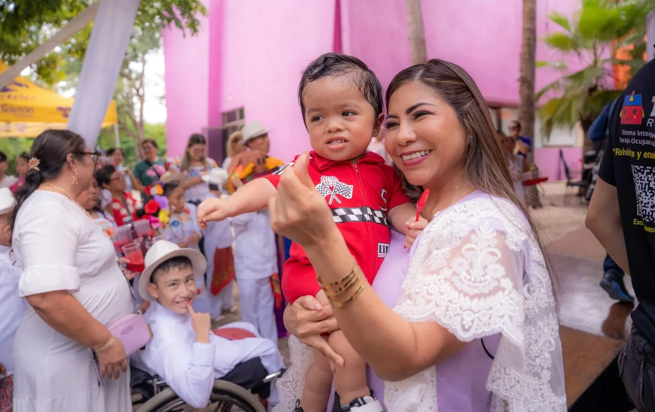 DIF ENTREGA MDP AL TELETÓN PARA FORTALECER ATENCIÓN DEL AUTISMO