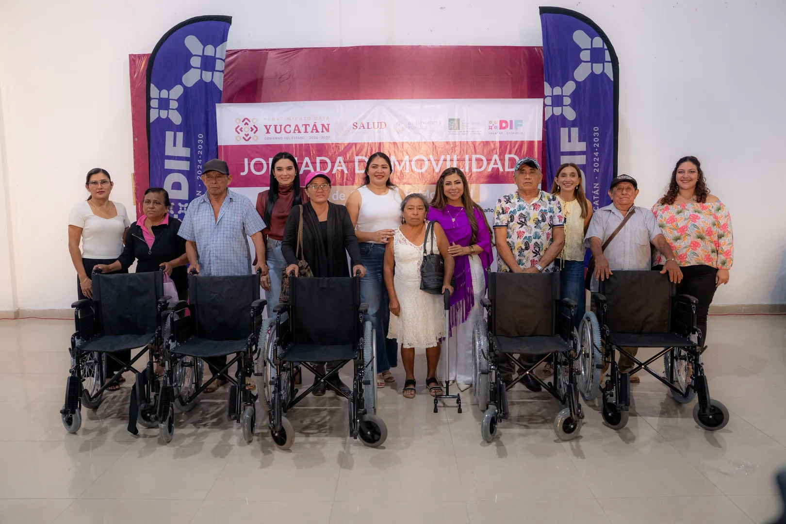 APARATOS DE MOVILIDAD A PERSONAS CON DISCAPACIDAD